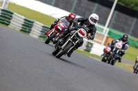 Vintage-motorcycle-club;eventdigitalimages;mallory-park;mallory-park-trackday-photographs;no-limits-trackdays;peter-wileman-photography;trackday-digital-images;trackday-photos;vmcc-festival-1000-bikes-photographs